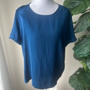 Banana Republic Deep Blue Short Sleeve Tee